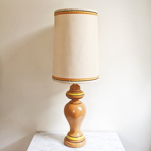 Vintage Tan & Yellow Ceramic Table Lamp w/ Shade